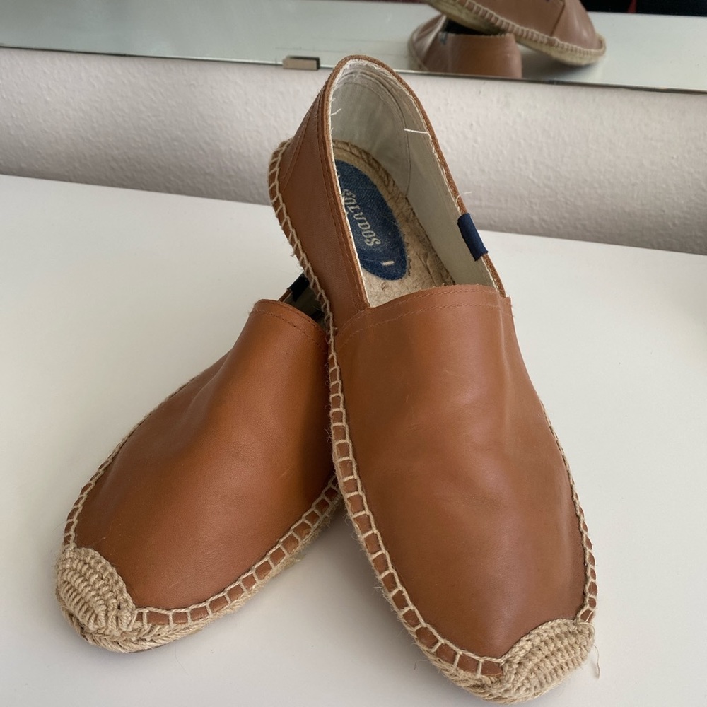 Soludos Leather Smoking Slippers.